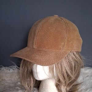 Olive & Pique Tan Suede Hat